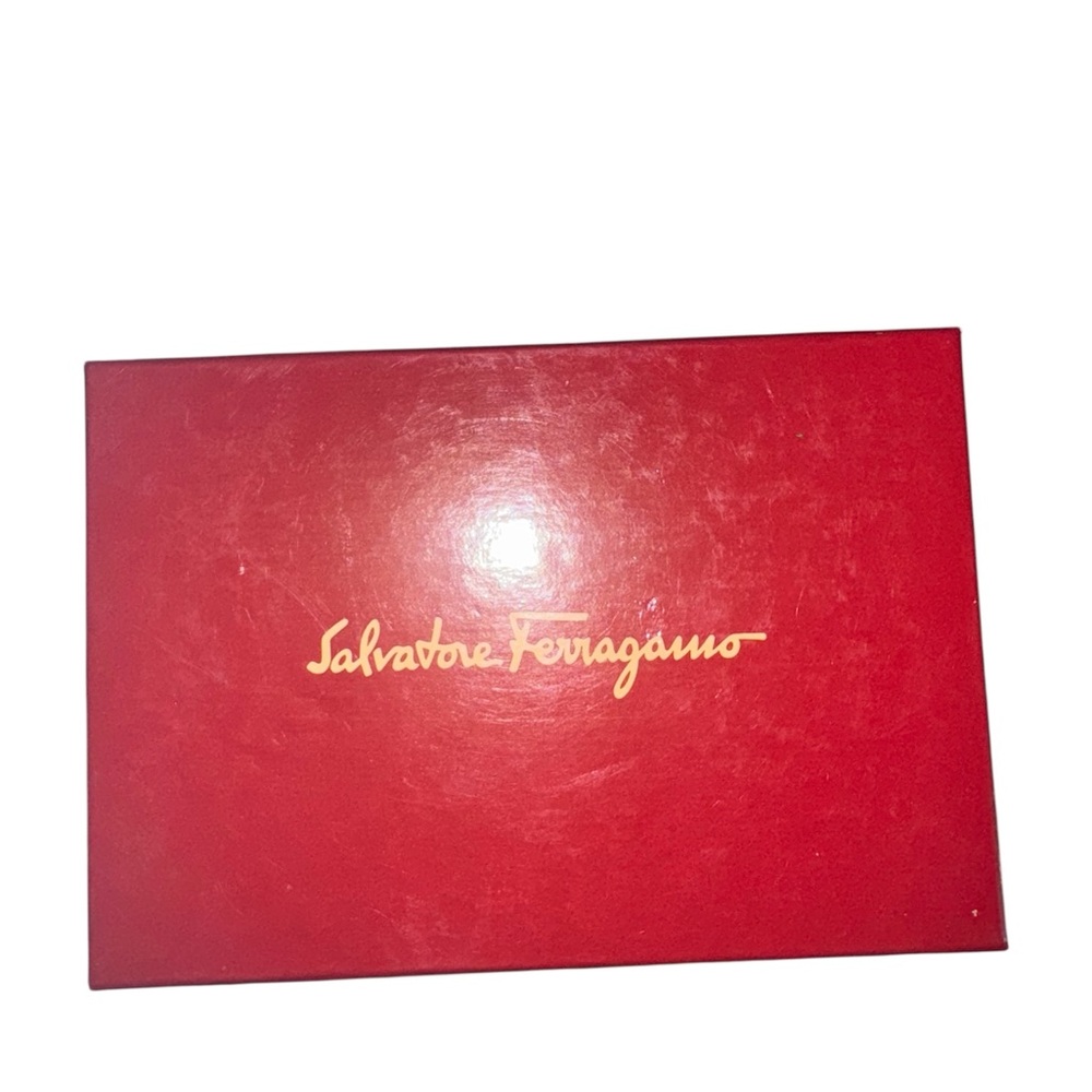 Salvatore Ferragamo authentic Vibrant Red Wallet - Picture 6 of 12